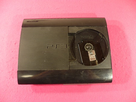 Playstation 3 Super Slim 500 GB Konsol inkl. Handkontroll
