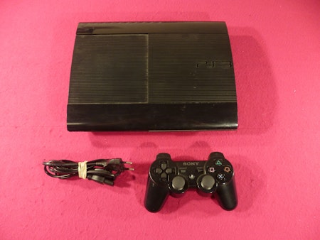Playstation 3 Super Slim 500 GB Konsol inkl. Handkontroll