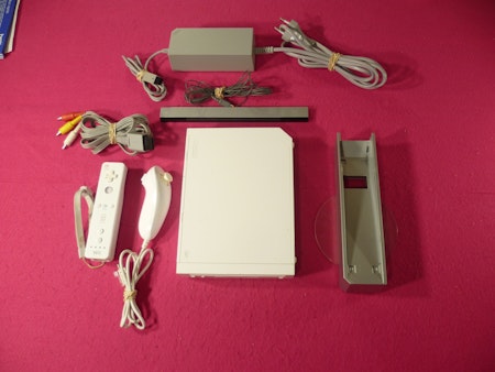 Nintendo Wii Konsol Vit inkl. 1 st Handkontroll (Gamecube-kompatibel)