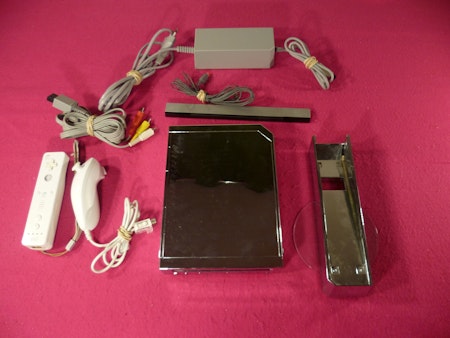 Nintendo Wii Konsol Silver/Chrome inkl. 1 st Handkontroll (Gamecube-kompatibel)
