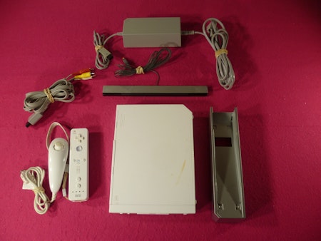 Nintendo Wii Konsol Vit inkl. 1 st Handkontroll (Gamecube-kompatibel)