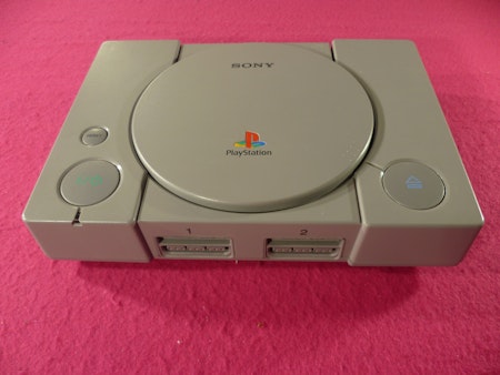 Playstation 1 / PSone konsol (SCPH-7502) inkl. Handkontroll