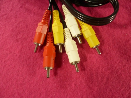 RCA / Komposit Förlängning (Hane + Hane)