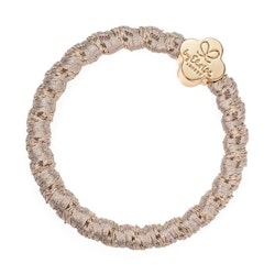 By Eloise Guld Quatrefoil Vävd