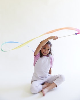 Gymnastikband - Rainbow - från Sarah's Silks