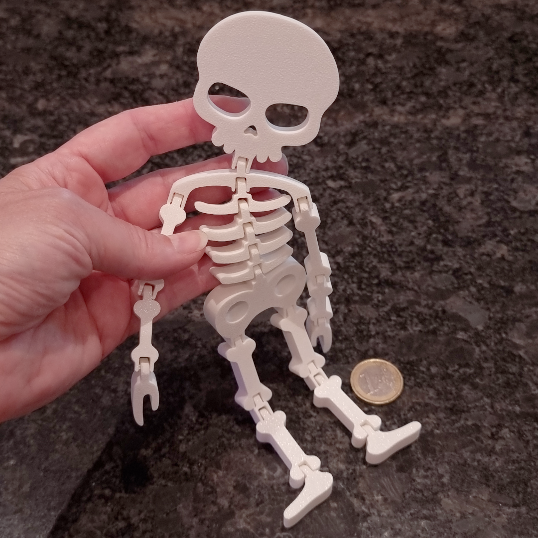 Flexible 3D-Printed Skeleton in PLA – Ideal for Spooky Season