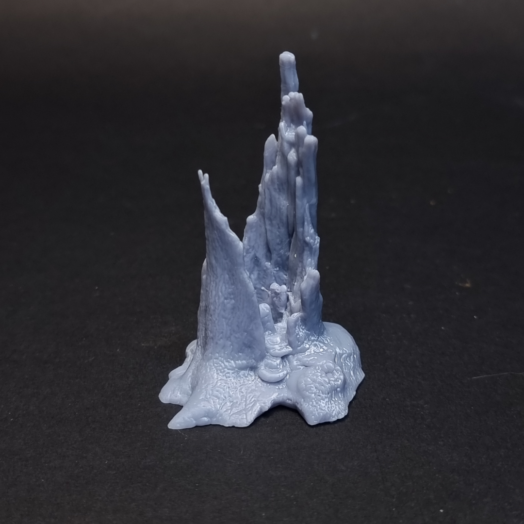 Gnarled tree stumps - set of 3