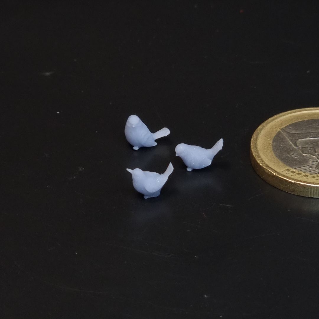 Set of 3 miniature birds