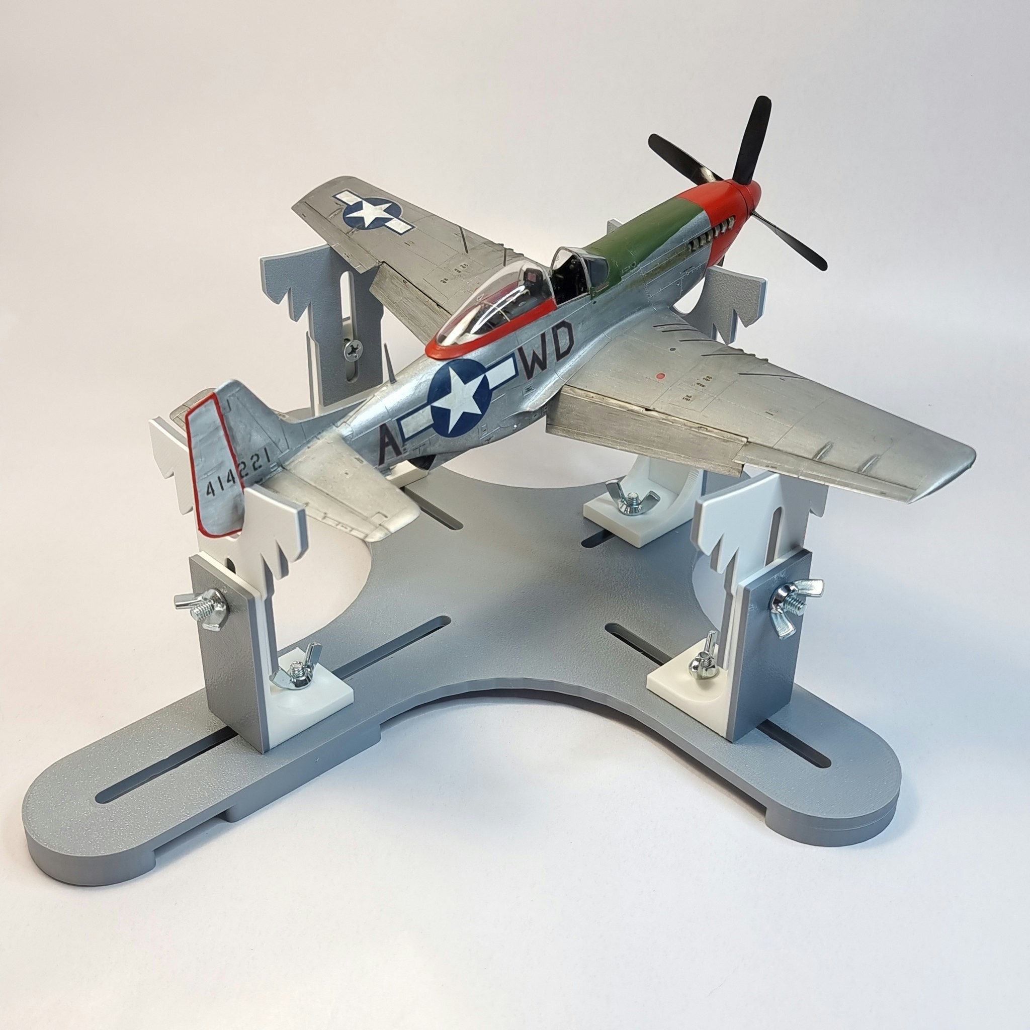 Airplane jig for scale 1:32 – 1:144 (3D printed)