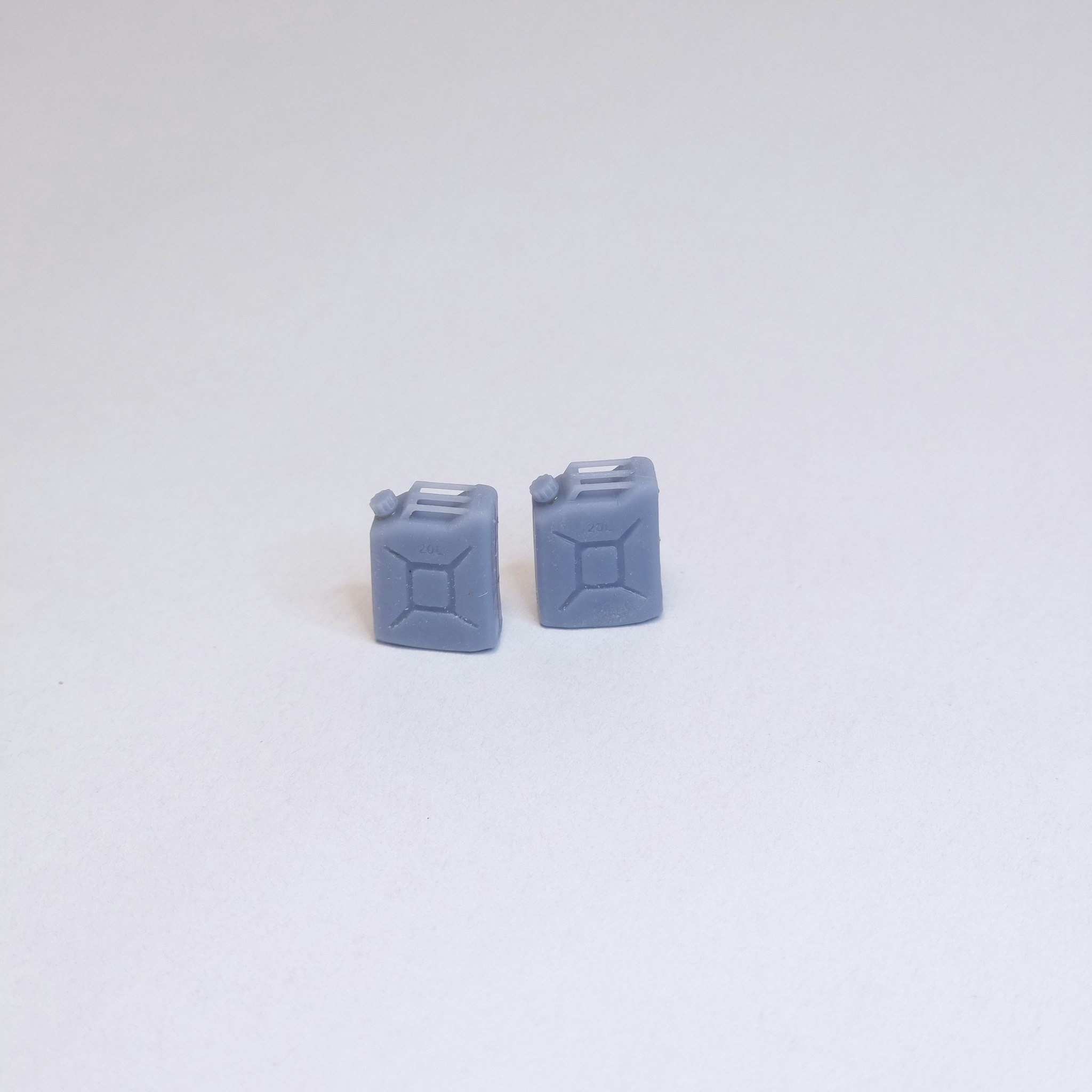 2 Jerry cans / Gasoline cans per set - multiple sizes