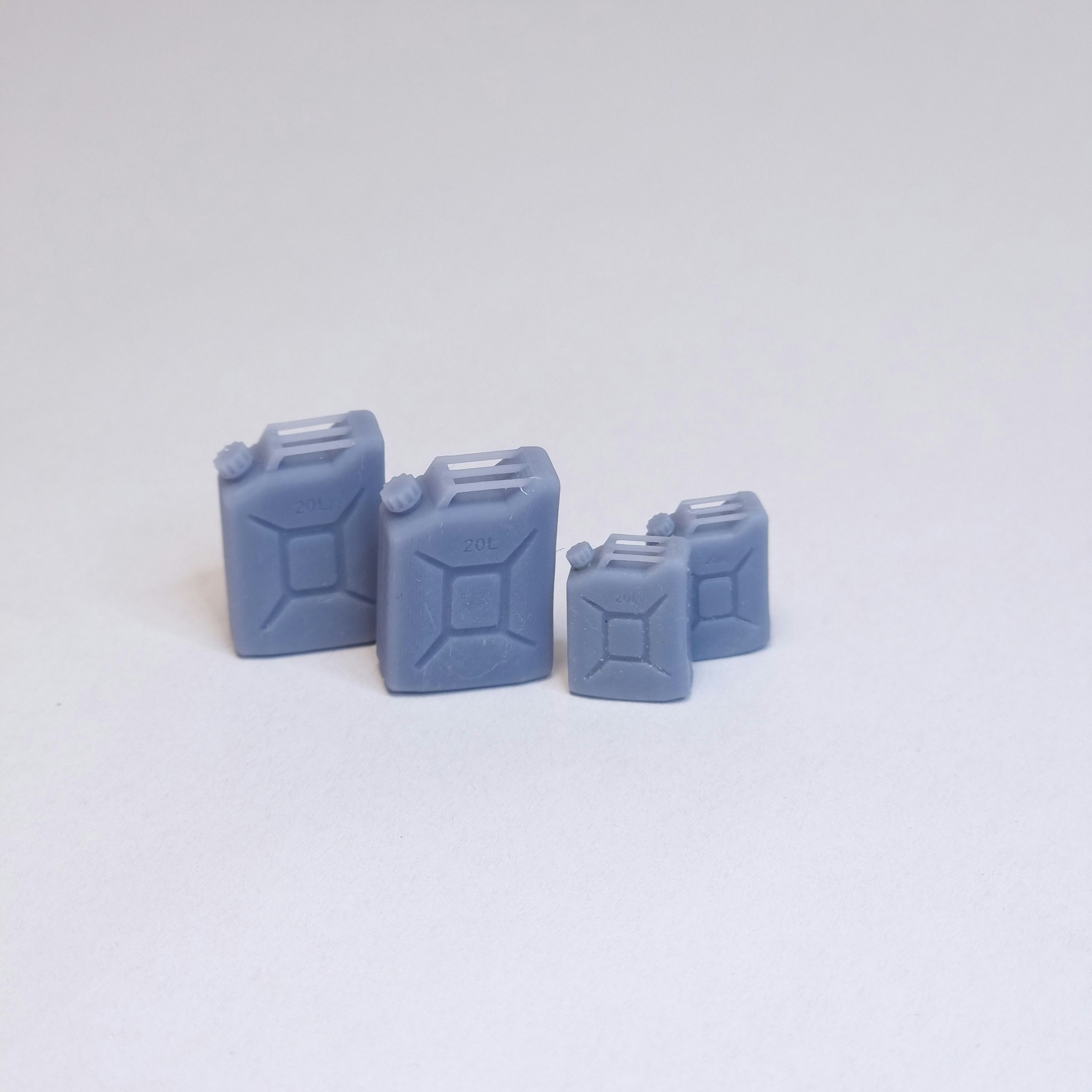 2 Jerry cans / Gasoline cans per set - multiple sizes