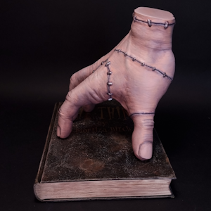 Creeping curiosities in book form – 1:1 sculpture by Mortiza Birch