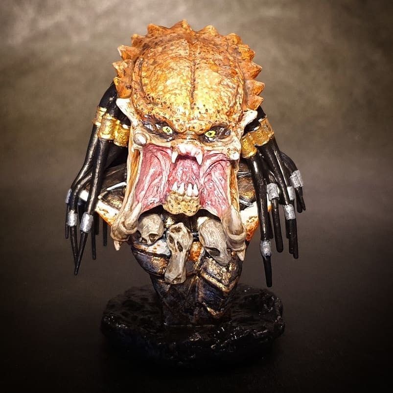 The Hunter – Sci-fi bust by Mortiza Birch
