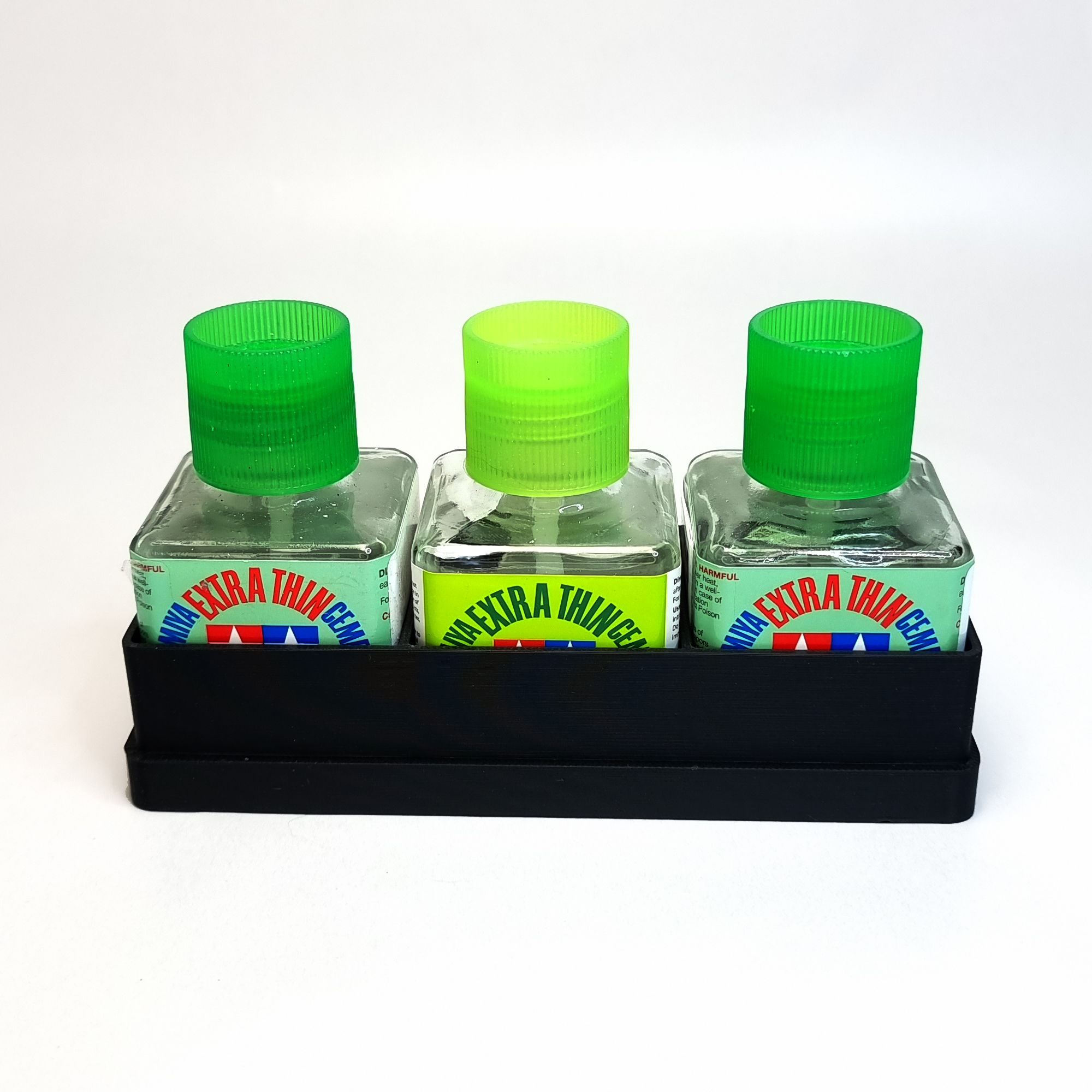 Storage solution for cement adhesive - 3 in a row
