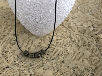 Retro Halsband med Svenska Pojkenamn