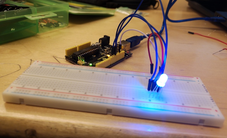 Keyestudio starter kit avancerad, kompatibel med Arduino