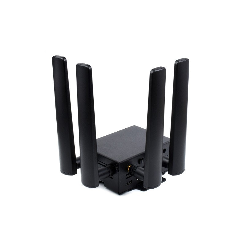 SIM8202G-M2 5G HAT for Raspberry Pi, quad antennas 5G NSA, multi-band, 5G/4G/3G, with case