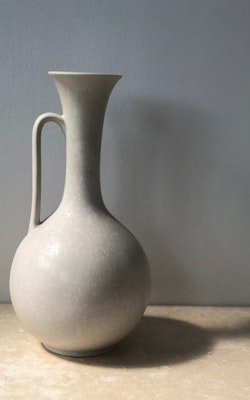 Gunnar Nylund Ceramic Vessel with Eggshell Glaze for Rörstrand.