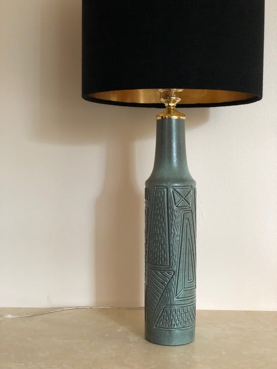 Upsala-Ekeby Table Lamp 4373 by Mari Simmulson. 1950s.