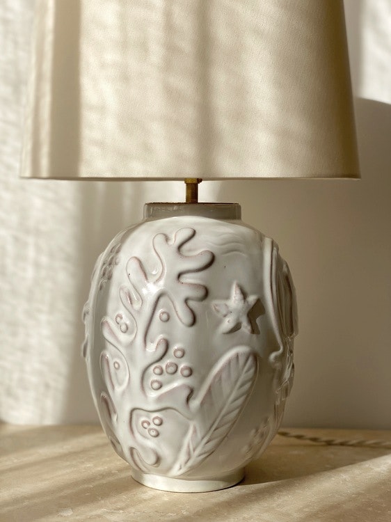 Anna-Lisa Thomson White Ceramic Table Lamp for Upsala-Ekeby. 1940s.