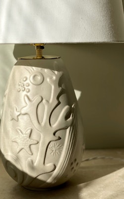 Anna-Lisa Thomson Beige Ceramic Table Lamp for Upsala-Ekeby. 1940s.