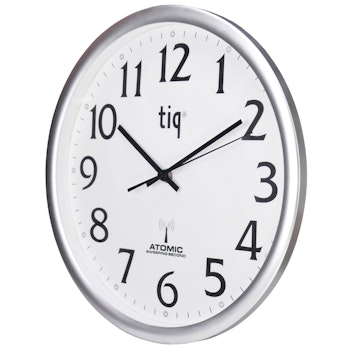 Tiq Väggklocka med silverram i plast, Radiokontrollerad, 35 cm - F6205CSWEEP