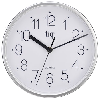 Tiq väggklocka med ram i plast, 22,5 cm - W99158