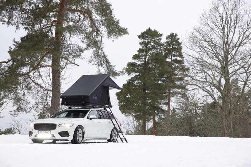 Winter camping with a roof tent – experience freedom all year round