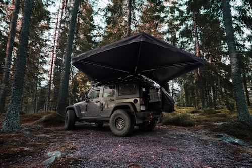 Gasell 270 markis med inbyggda led slingor