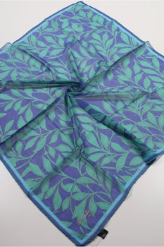 Scarfella mjuk handsydd scarf D188R3