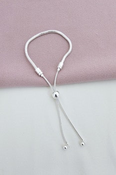 Silver Pandora med stålhiss