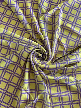 Scarfella mjuk handsydd scarf D185 R05