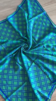 Scarfella mjuk handsydd scarf D185 R10