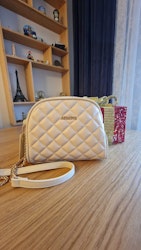Armine quiltad väska beige