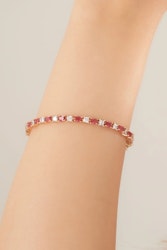 VIP-armband med färgglada stenar