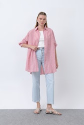 "Randig Tunik med Knappdetaljer - Rosa- Fröken Boutique"