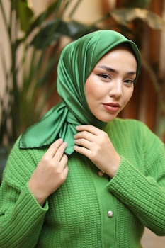 Silk Home Enfärgad Micro Satin Scarf 28013-14