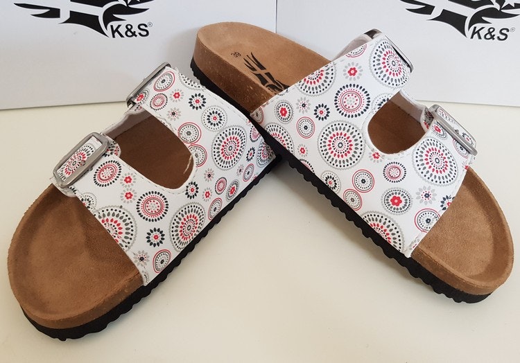 KS208 Red/White Flowers