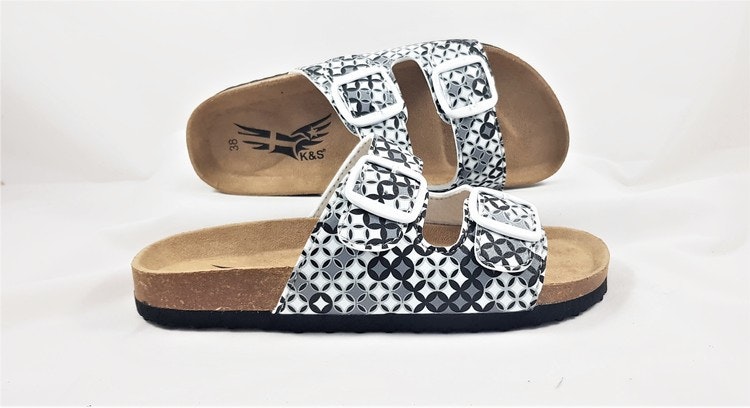 KS227 Black/White