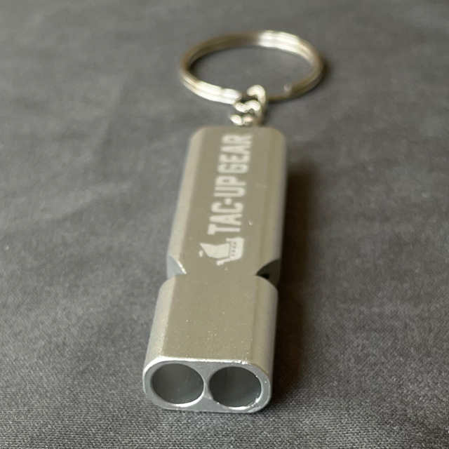Whistle EDC Silver from TAC-UP GEAR seen from the front