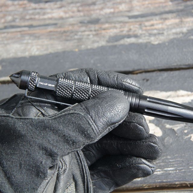 The Pen Tactical Black is excellent to use with tactical gloves.