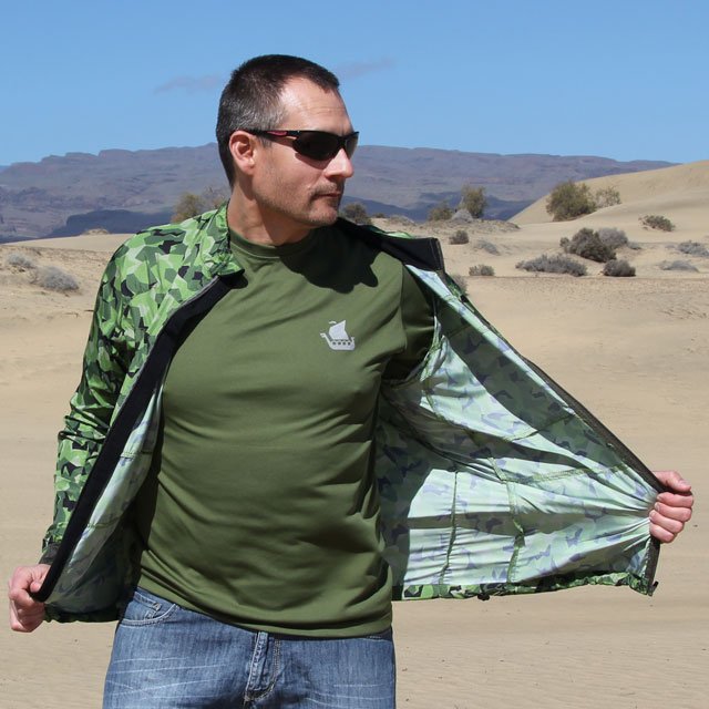 Flowing fabric in the desert wind during photoshot of a Running Jacket M90 MI.