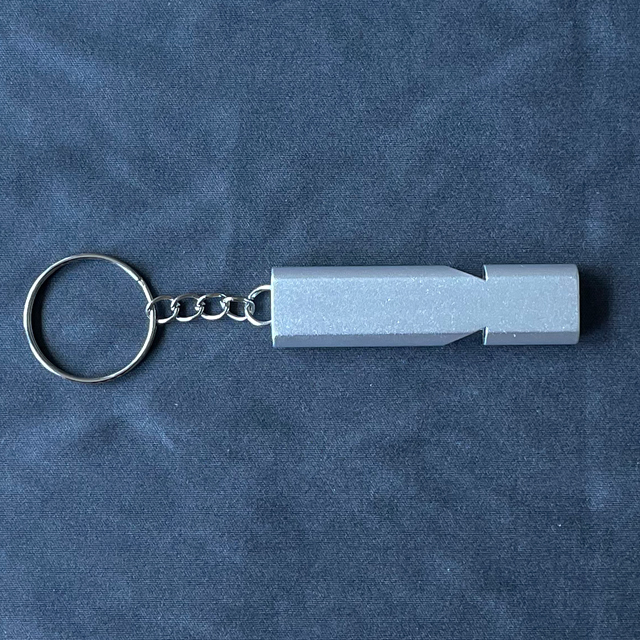 Whistle EDC Silver from TAC-UP GEAR seen from the back