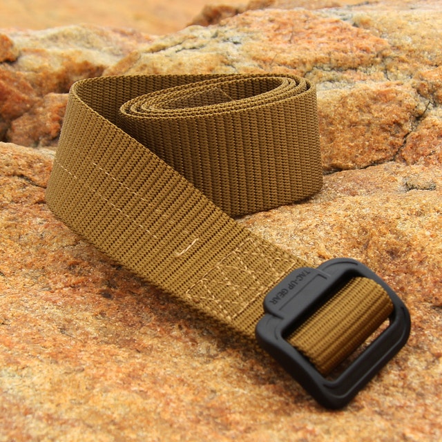 Expedition Belt Coyote with stone background.