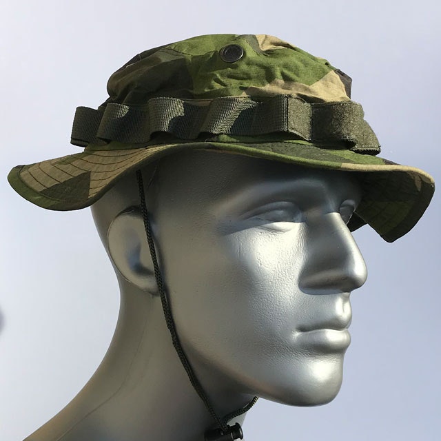 Side view of a Boonie Hat NCWR M90 on mannequin