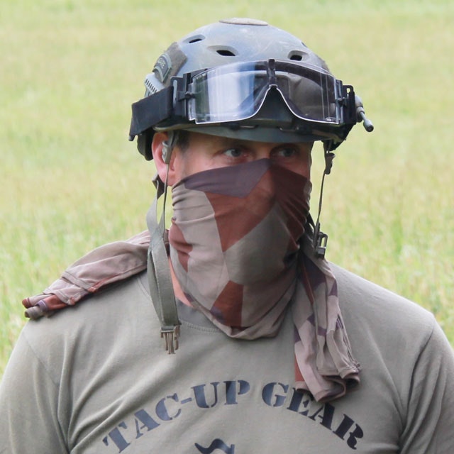 Desert Scarf M90K worn over face together with Ops Core helmet and goggles.