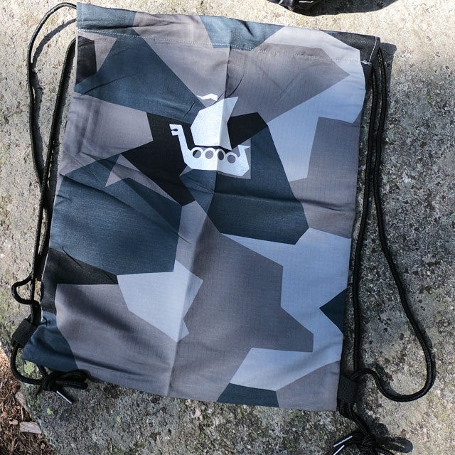 Pack your sportsgear in a Drawstring Sports Bag M90 Grey