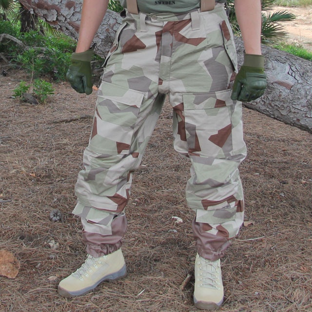 Field Trousers M90K Desert full front photo.