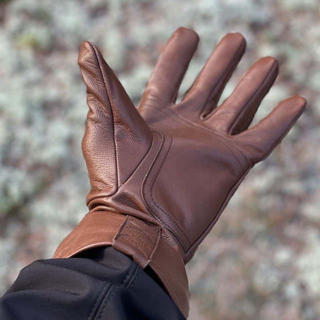 Showing the palm of a Bushcraft Leather Glove Brown from TAC-UP GEAR