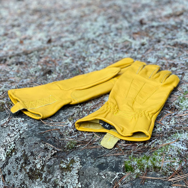 A Bushcraft Leather Glove Cavalry from TAC-UP GEAR